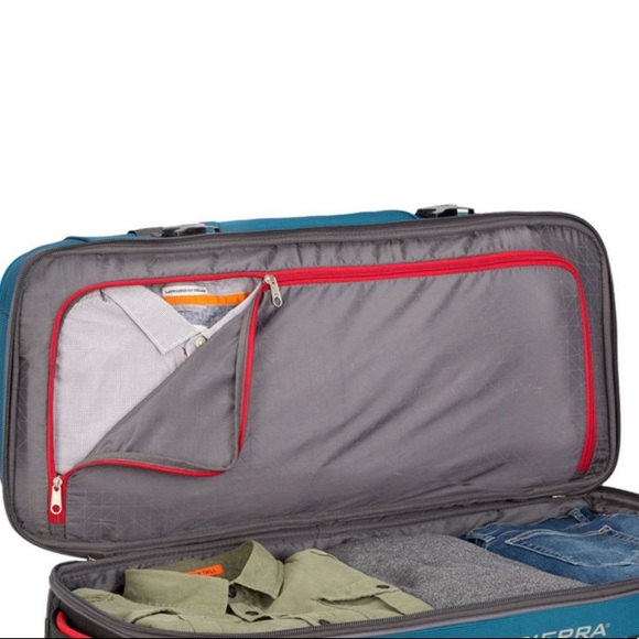 High Sierra Decatur 22” Wheeled Duffel Bag - Picture 3 of 5